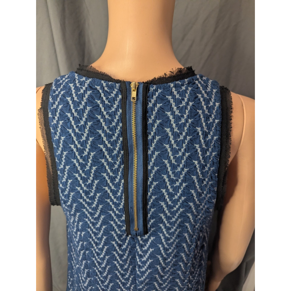 Anthropologie Postmark Woman Medium Textured Tank blue white chevron black lace - Picture 5 of 8